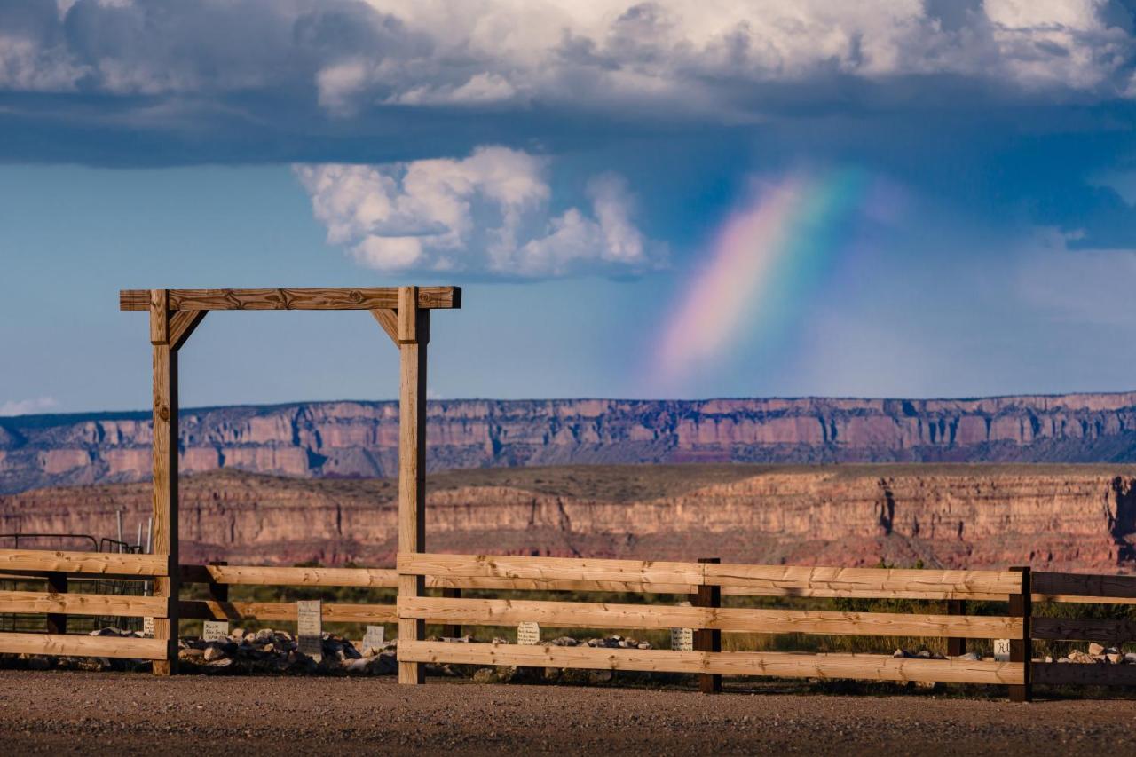 Cabins At Grand Canyon West Peach Springs Buitenkant foto